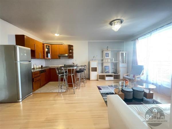 Pronájem, pěkný zařízený byt 2+kk, Kamelova, Praha 10 Záběhlice, balkon