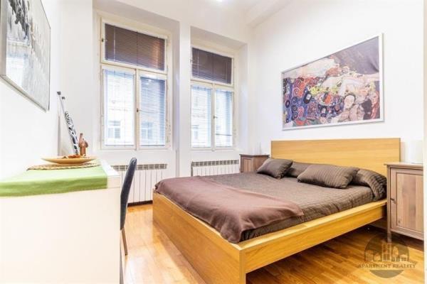 Pronájem, pěkný zařízený byt 2+kk, Blahníkova, Praha 3  Žižkov
