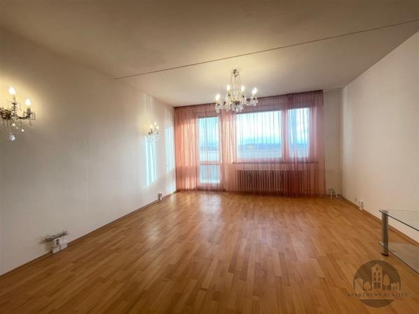 Pronájem, pěkný zrekonstruovaný byt 3+1, Daškova, Modřany, Praha 4, balkon
