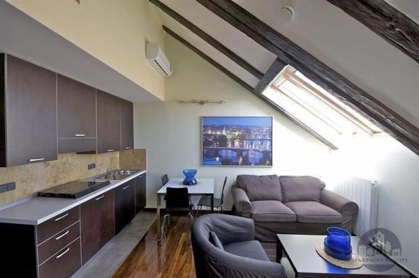 Pronájem, pěkný zařízený byt 3+kk, Cimburkova, Praha 3, 2x ložnice, 2x koupelna