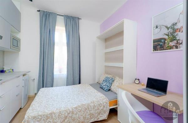 Pronájem, pěkný zařízený byt 1+kk, Čestmírova, Praha 4 Nusle, internet, náměstí Bratří Synků