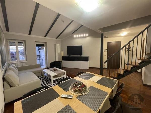 Pronájem, pěkný zrekonstruovaný zařízený byt 2+kk, 57m2, Slavíkova, balkon, Praha 2 - Vinohrady