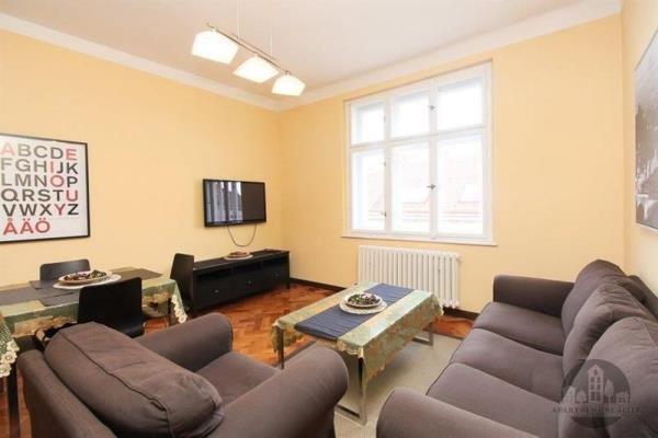 Pronájem, pěkný zařízený byt 2+kk, 37m, Cimburkova, Praha 3