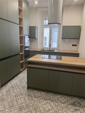 Pronájem, pěkný moderní byt 3+1, Milady Horákové, Praha 7, park Stromovka, balkon