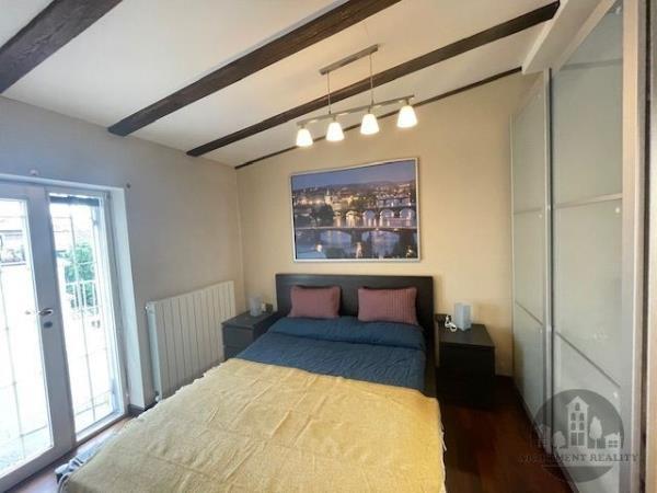Pronájem, pěkný zařízený byt 3+kk, Cimburkova, Praha 3 - Žižkov, 2 koupelny, 2 ložnice, balkon