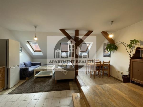 Pronájem, pěkný zařízený byt 4+kk, Kodaňská, Praha Vršovice, 3 oddělené ložnice, Erasmus