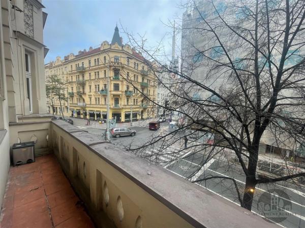 Pronájem, pěkný nově zařízený byt 4+kk, Slavíkova, Praha 2 Vinohrady, 3x ložnice, 3x koupelna, 2x balkon, metro Jiřího z Poděbrad