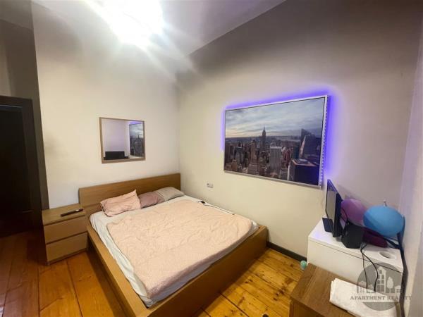 Pronájem, pěkný zařízený pokoj v bytě 3+1, Slavíkova, Praha 2  Vinohrady, metro, internet